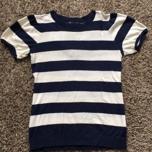 Blue/cream striped shirt sleeve sweater. Size S